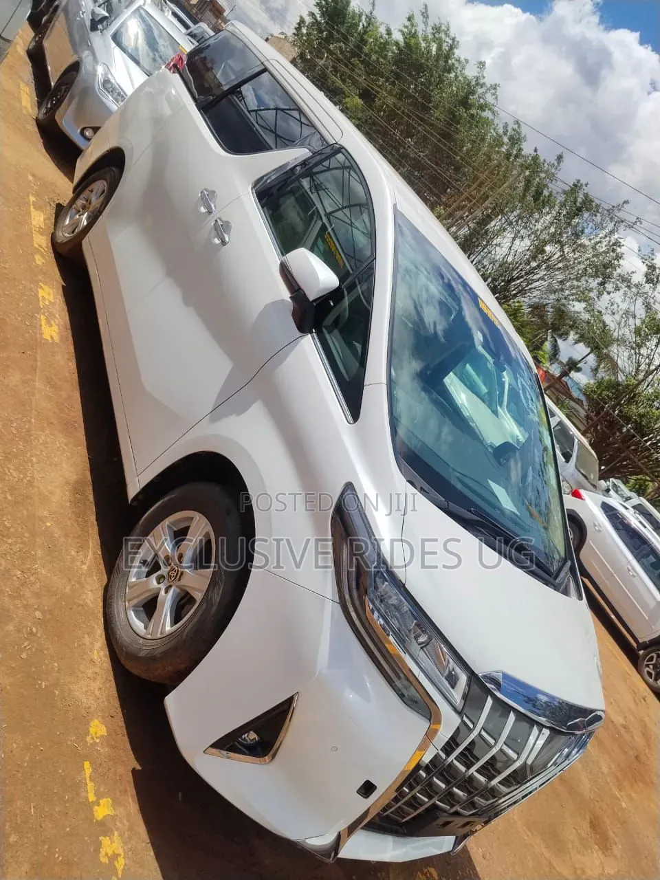 Toyota Alphard 2.5 Petrol FWD 2019 White