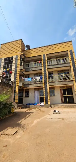 15bdrm Apartment in Division A for sale