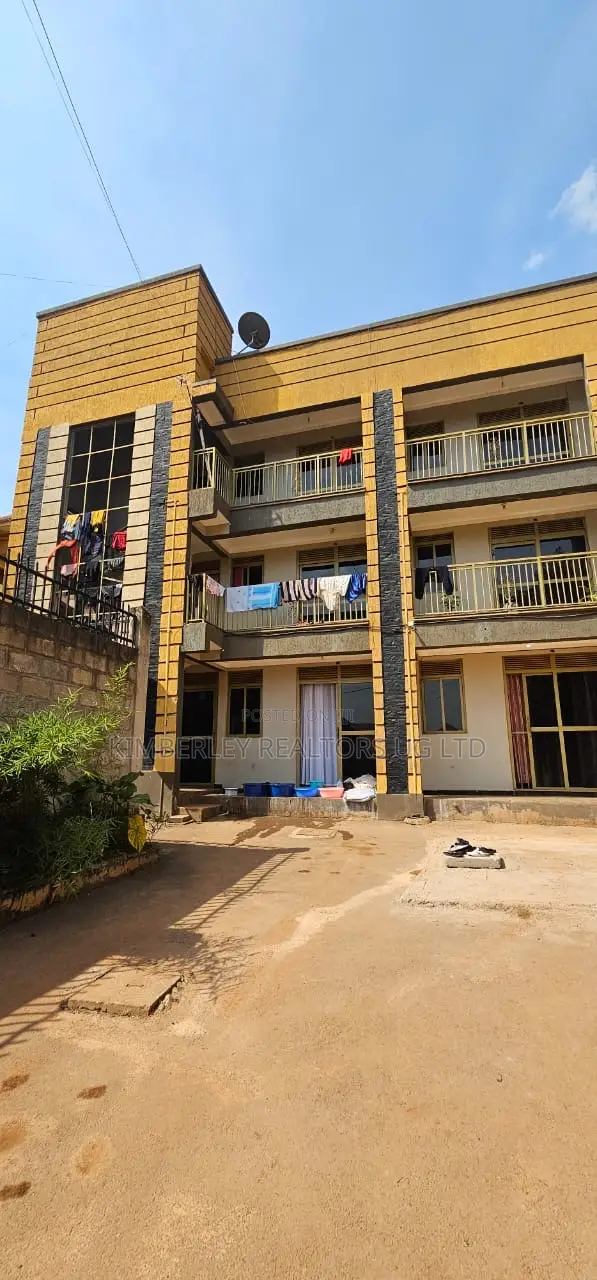 15bdrm Apartment in Division A for sale