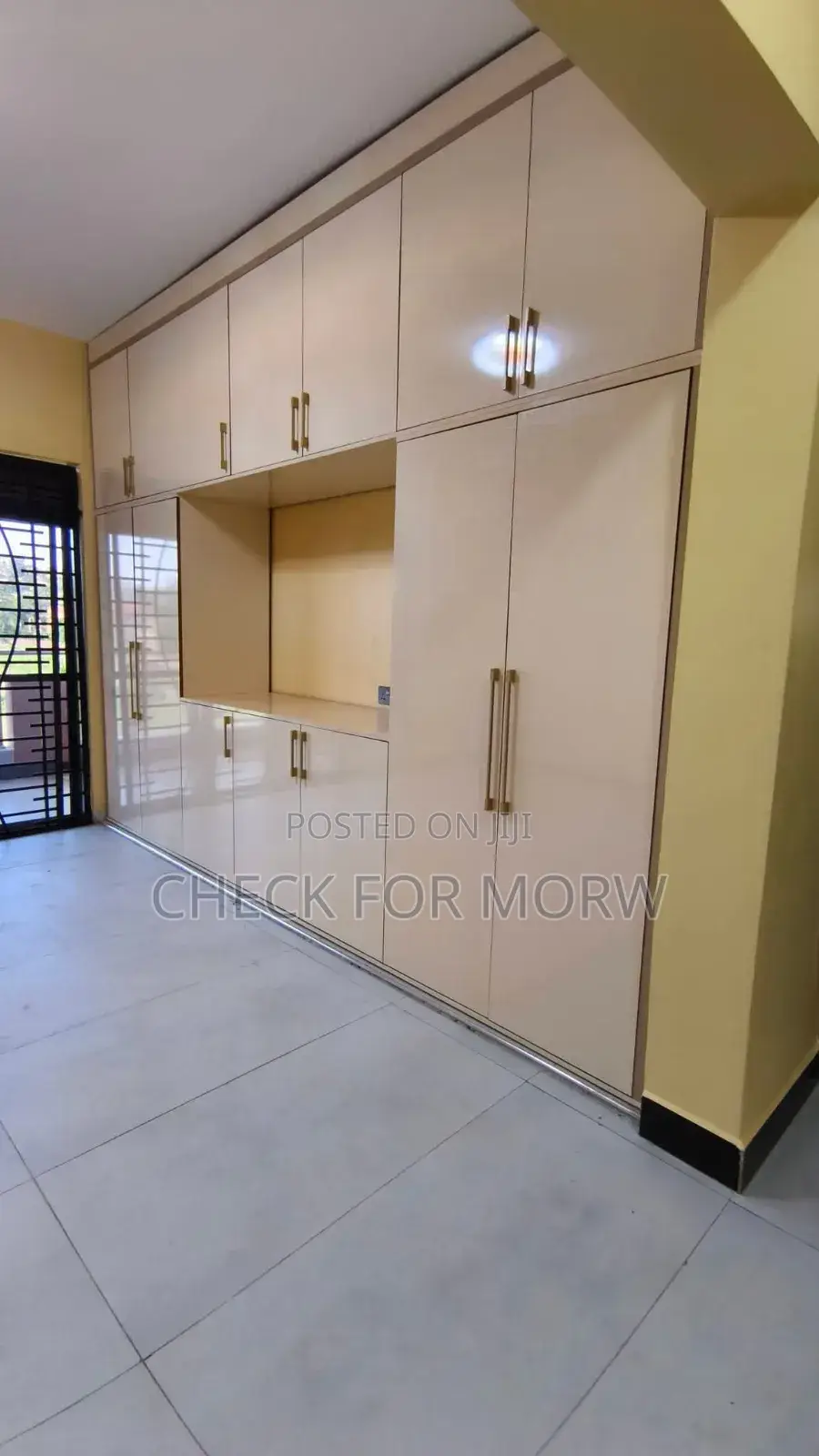 5bdrm Duplex in Mbuya, Central Division for rent