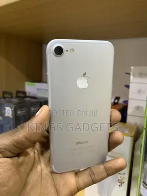 Apple iPhone 7 128 GB White