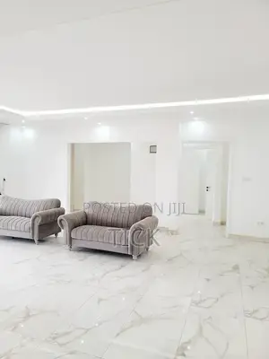 5bdrm Apartment in Mbuya, Central Division for rent