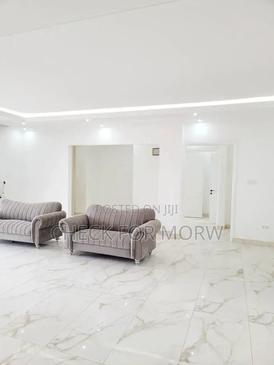5bdrm Apartment in Mbuya, Central Division for rent