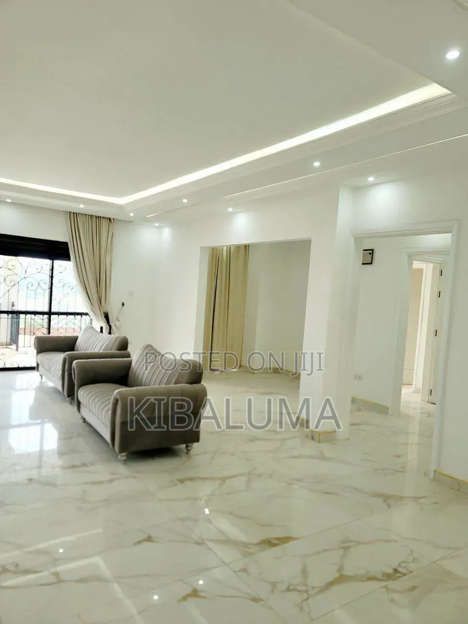 5bdrm Apartment in Mbuya, Central Division for rent