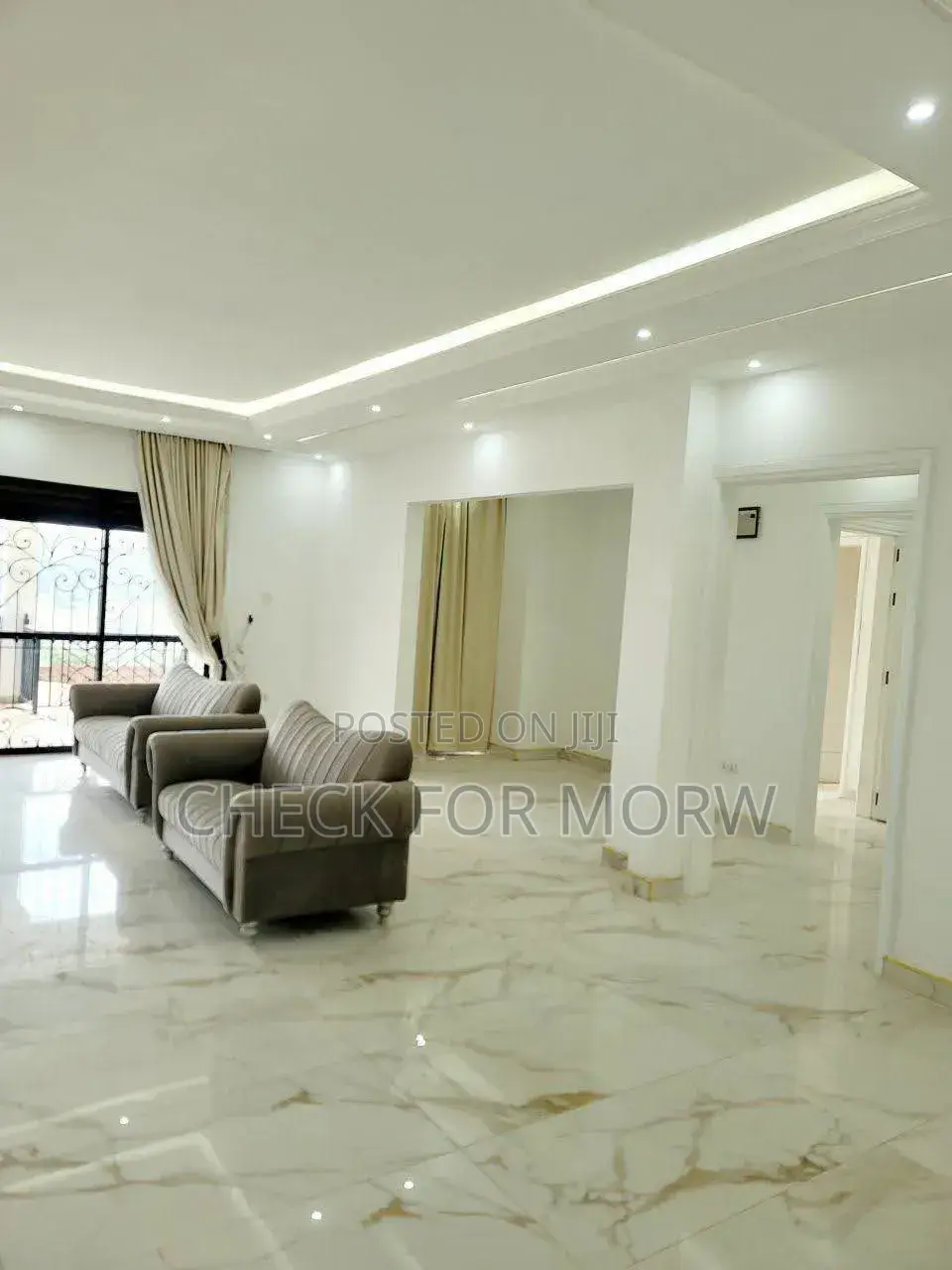 5bdrm Apartment in Mbuya, Central Division for rent