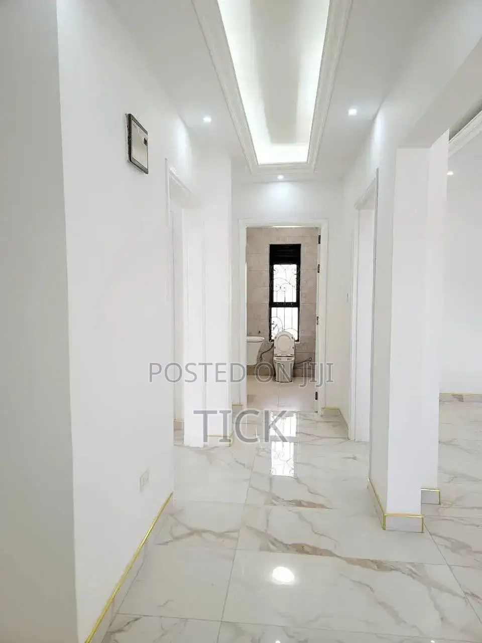 5bdrm Apartment in Mbuya, Central Division for rent