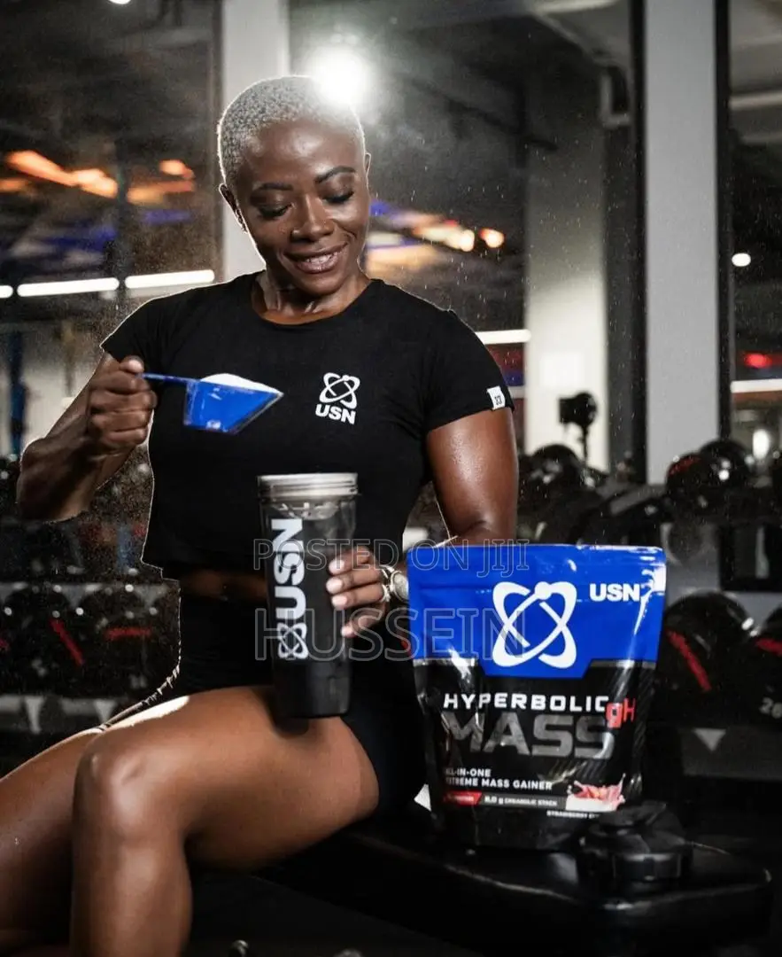 Usn Hyperbolic Mass Gh - 1kg 13 Scoops 1kg Strawberry