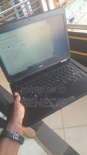 Laptop Dell Latitude E5510 4GB Intel Core i3 HDD 500GB