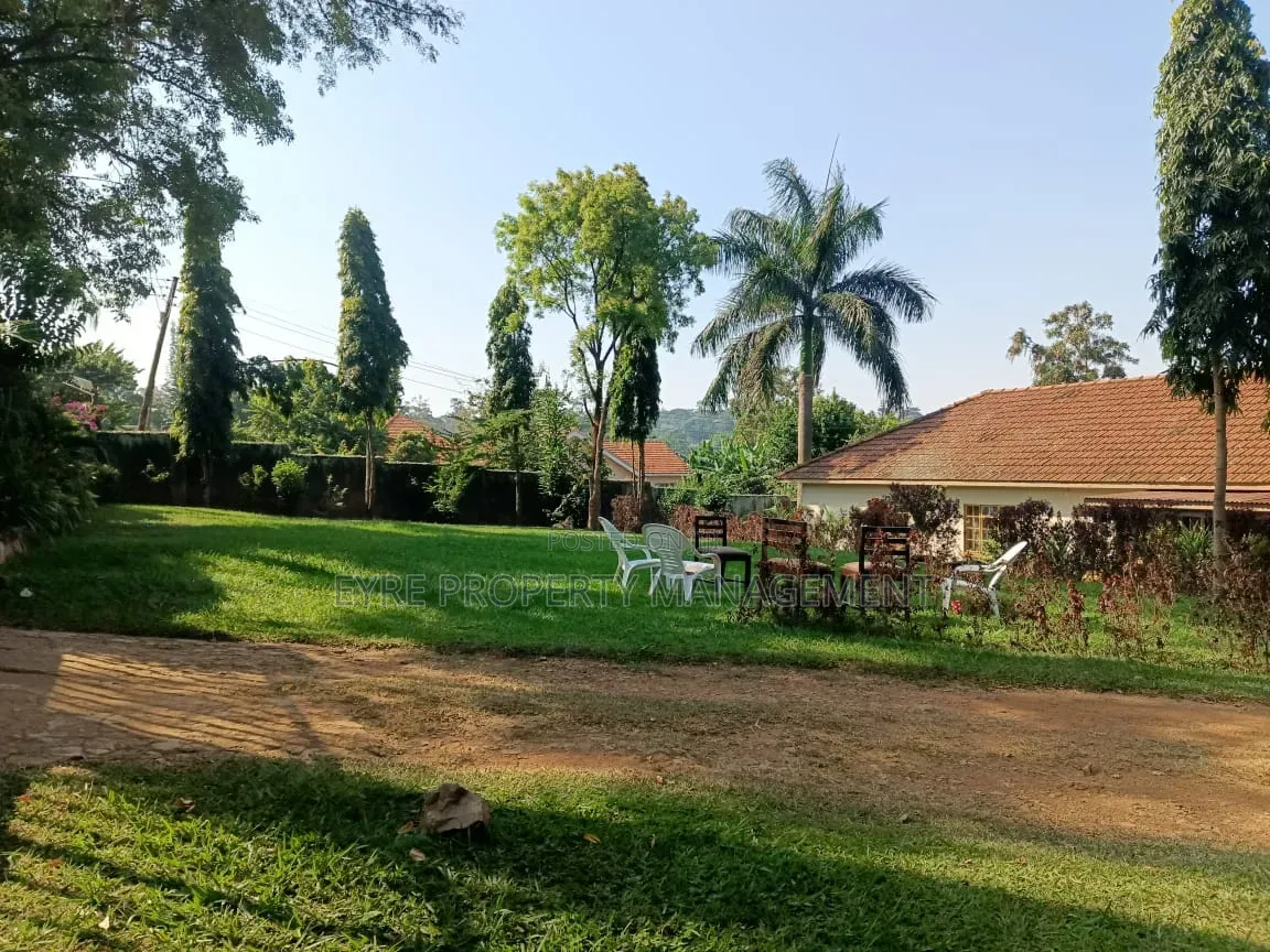 61 Decimals in Kyambogo Lower Estate for 