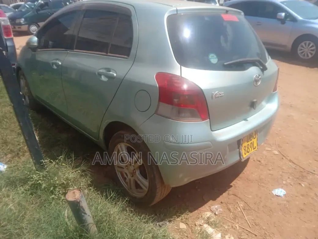 Toyota Vitz 2008 Blue