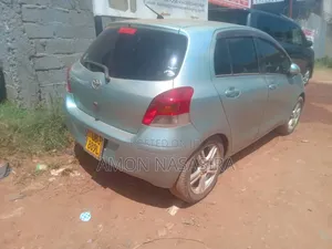 Toyota Vitz 2008 Blue