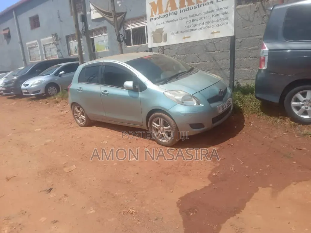 Toyota Vitz 2008 Blue