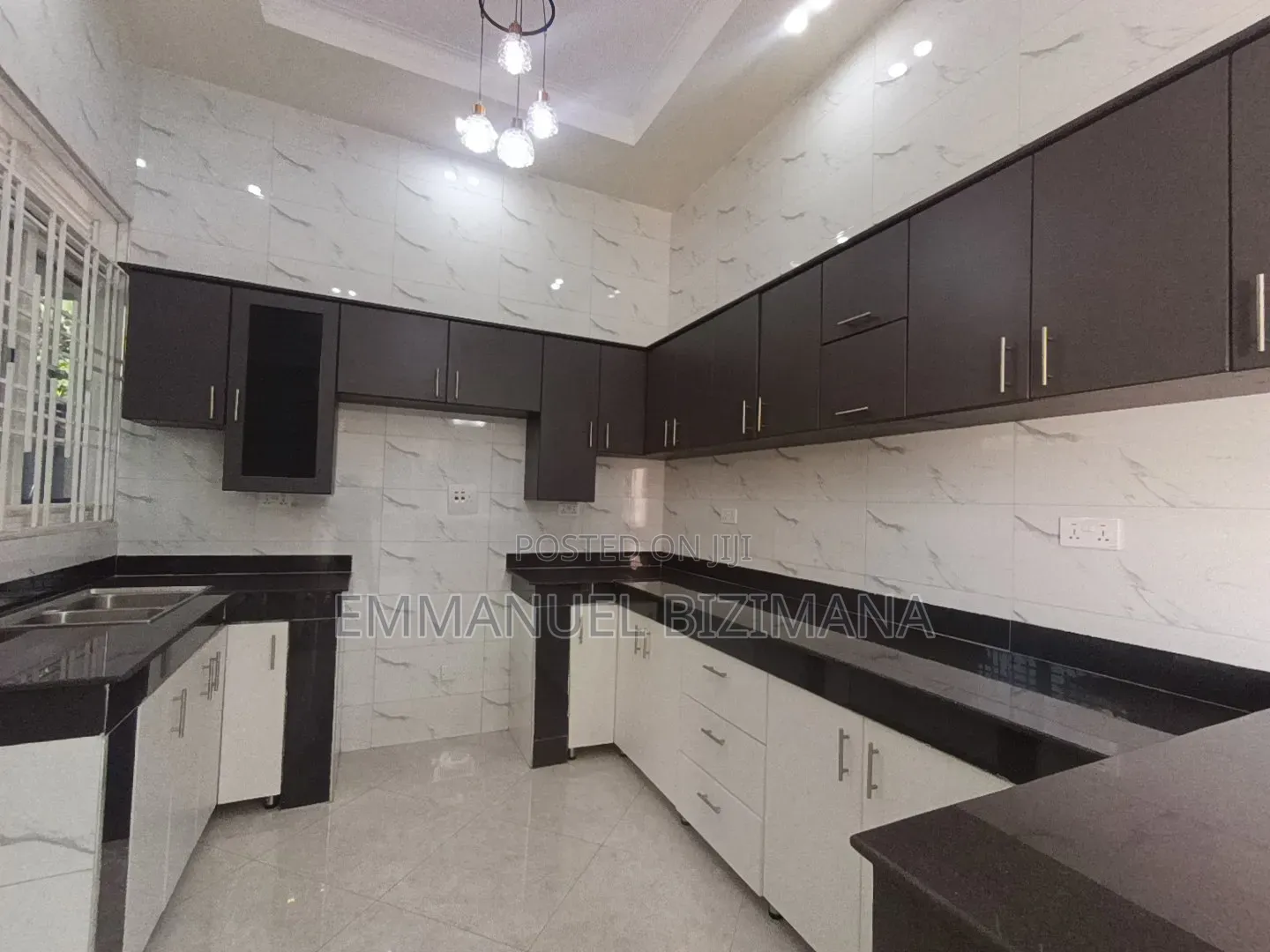 Furnished 4bdrm Bungalow in Entebbe, Central Division for sale