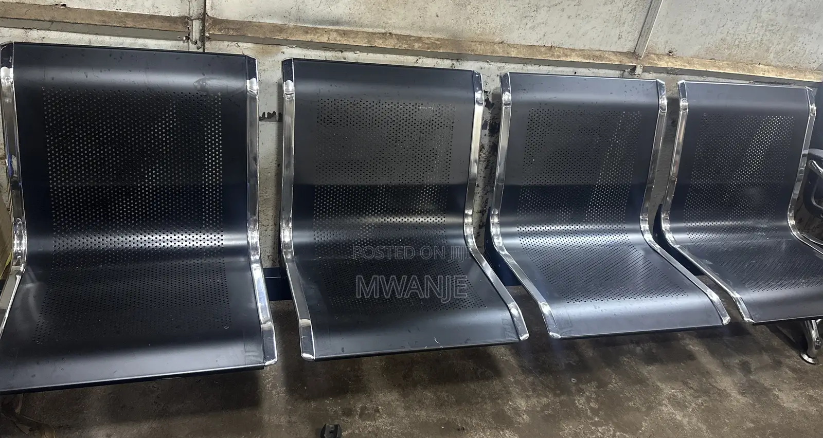 London Quality Waiting Chair Two Siter