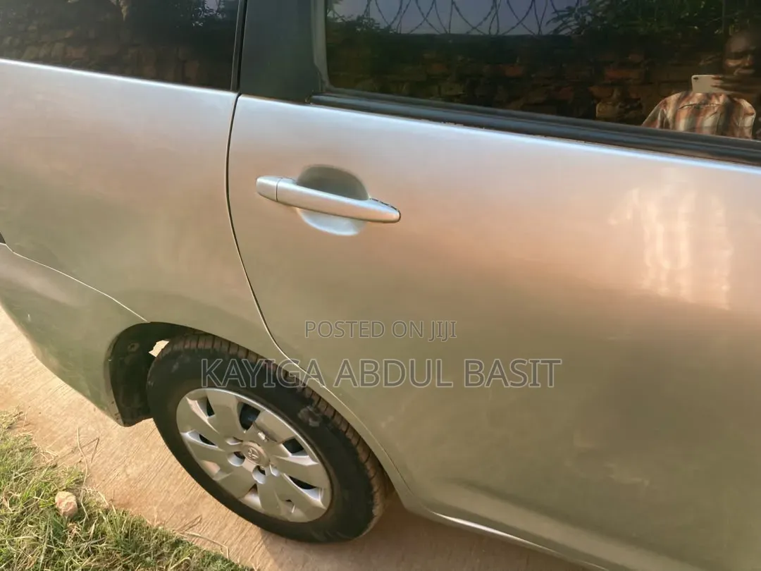 Toyota Wish 2009 Silver