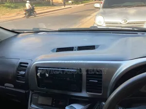 Toyota Wish 2009 Silver