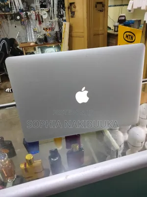 Laptop Apple MacBook Pro 2009 2GB Intel Core 2 Duo HDD 320GB