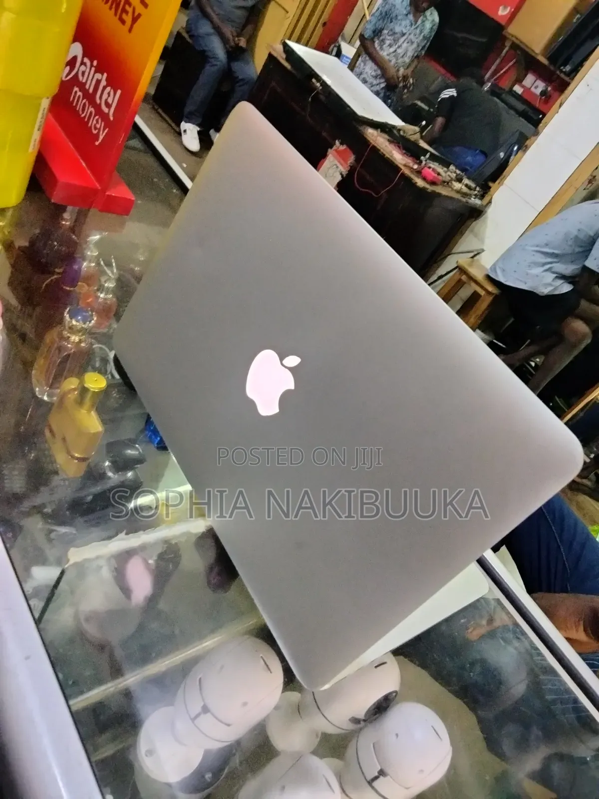 Laptop Apple MacBook Pro 2009 2GB Intel Core 2 Duo HDD 320GB