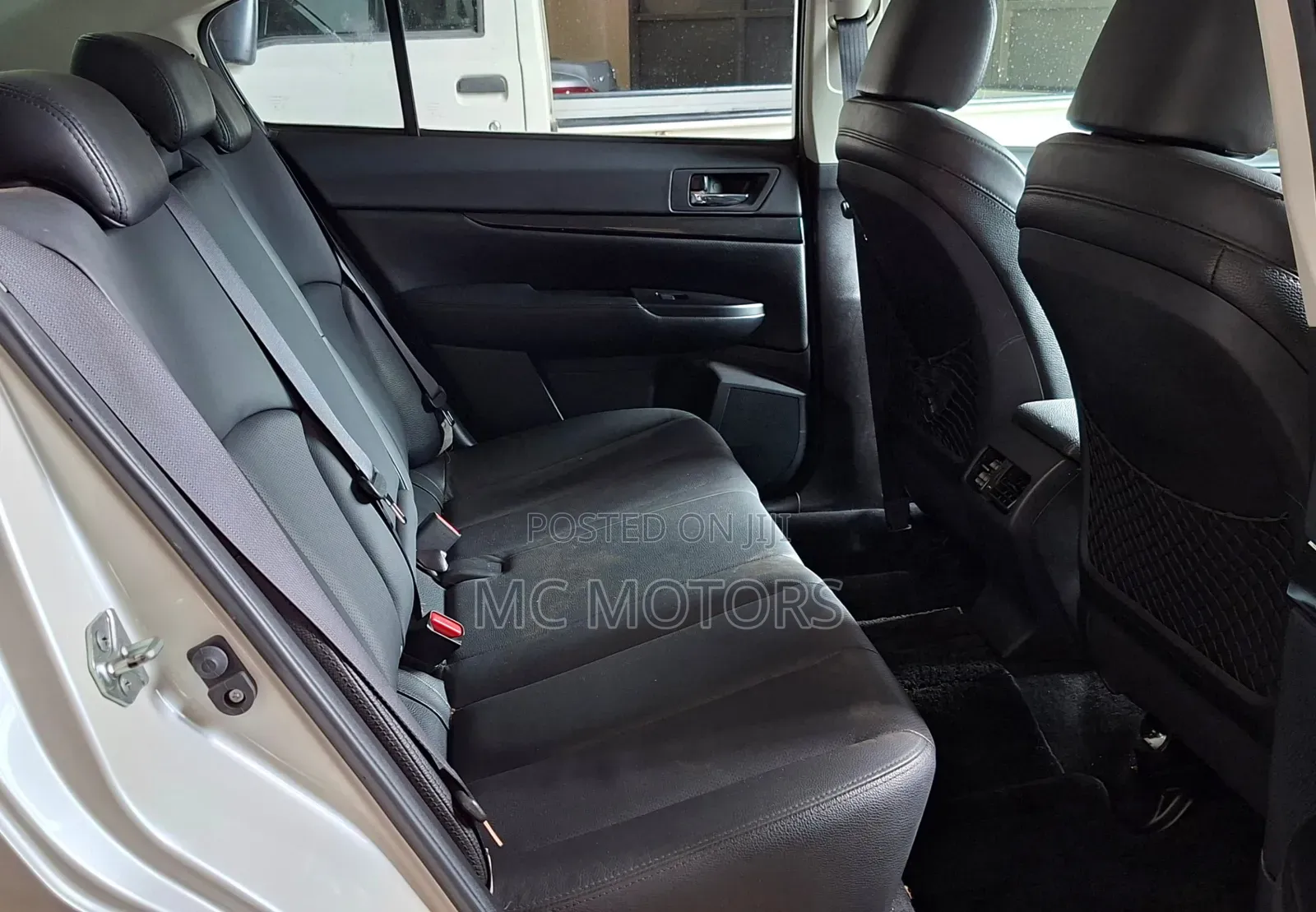 Subaru Legacy 2.0D Estate 2012 White