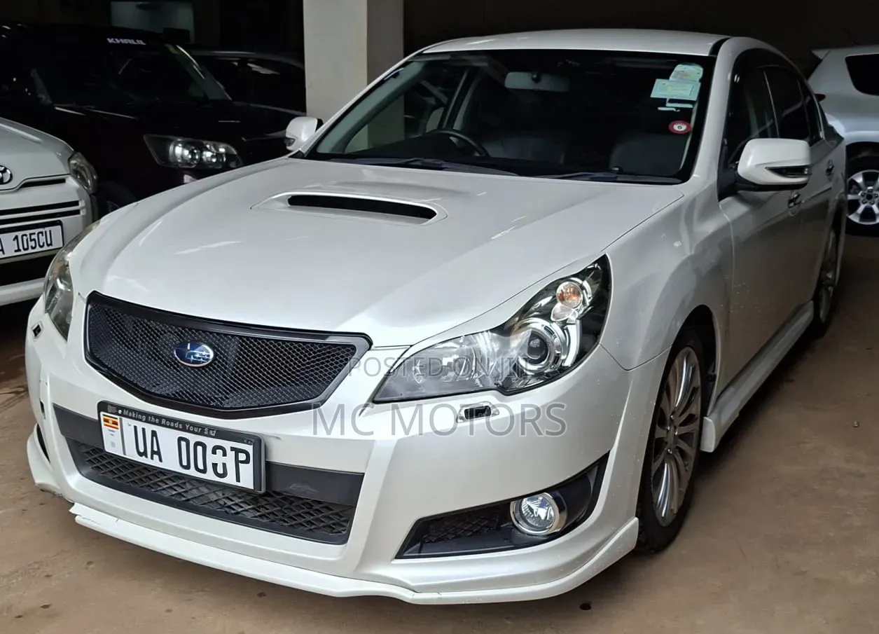 Subaru Legacy 2.0D Estate 2012 White