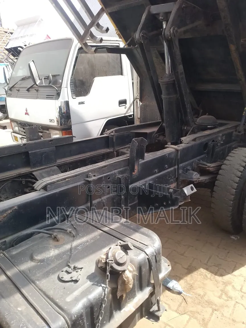 Isuzu Forward Tipper