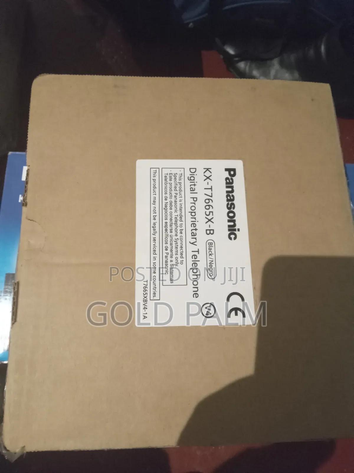 Intercom Equipment Pabx, Main Phone and 8 Extension Phones for Office
