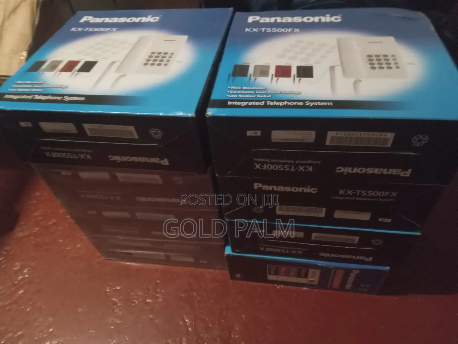 Intercom Equipment Pabx, Main Phone and 8 Extension Phones for Office