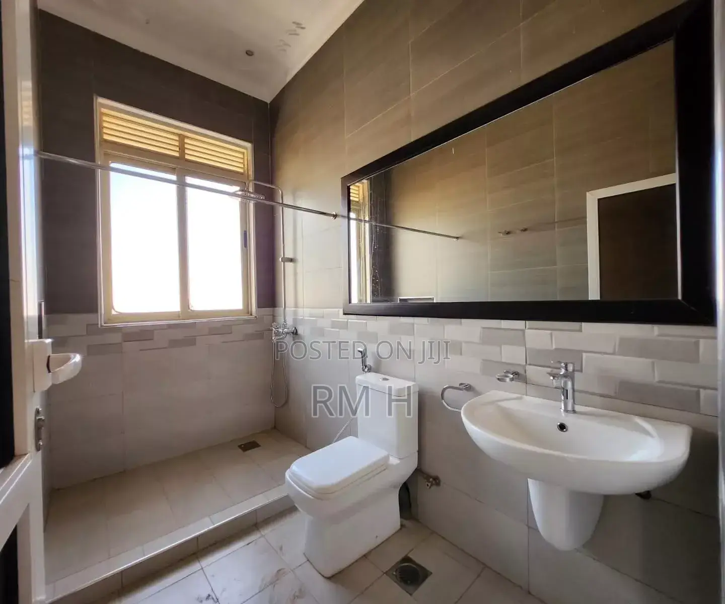 3bdrm Apartment in Bunga, Central Division for rent