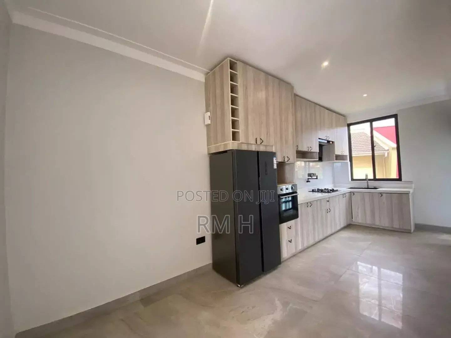 4bdrm Apartment in Bunga, Central Division for rent