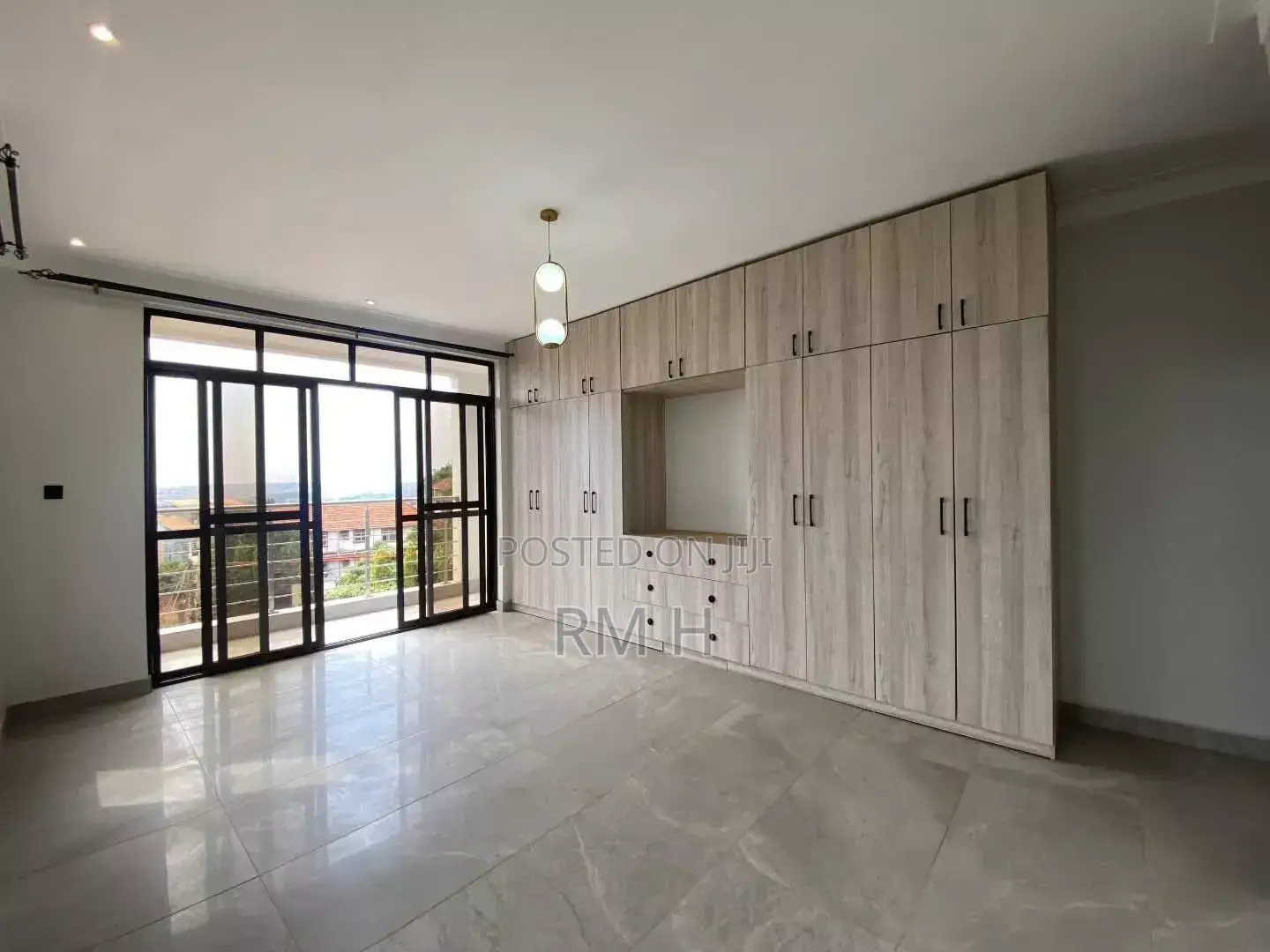 4bdrm Apartment in Bunga, Central Division for rent