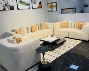 Beautiful Modern Gray L-Shaped Sectional Sofa With Chaise Lounge