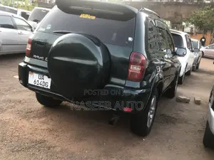 Toyota RAV4 Automatic 2003 Green