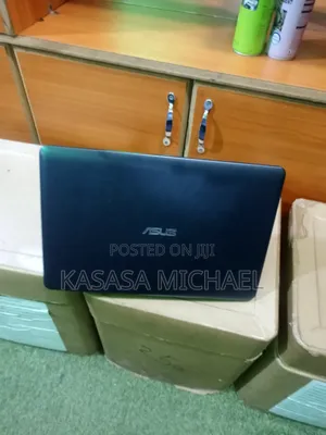 Laptop Asus X540LA 4GB Intel Celeron SSD 320GB