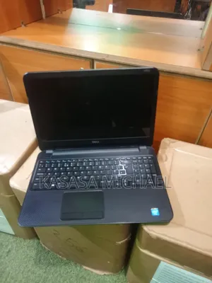 Laptop Dell Inspiron 3541 4GB Intel Core i3 HDD 500GB