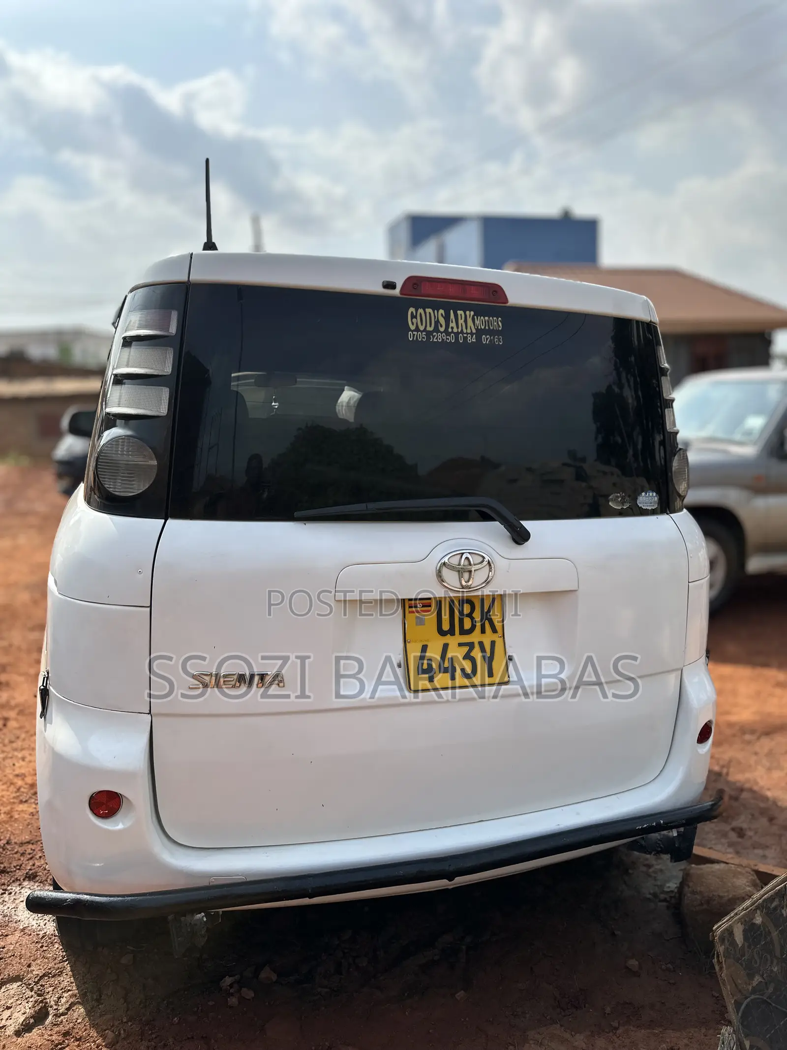Toyota Sienta 2007 White