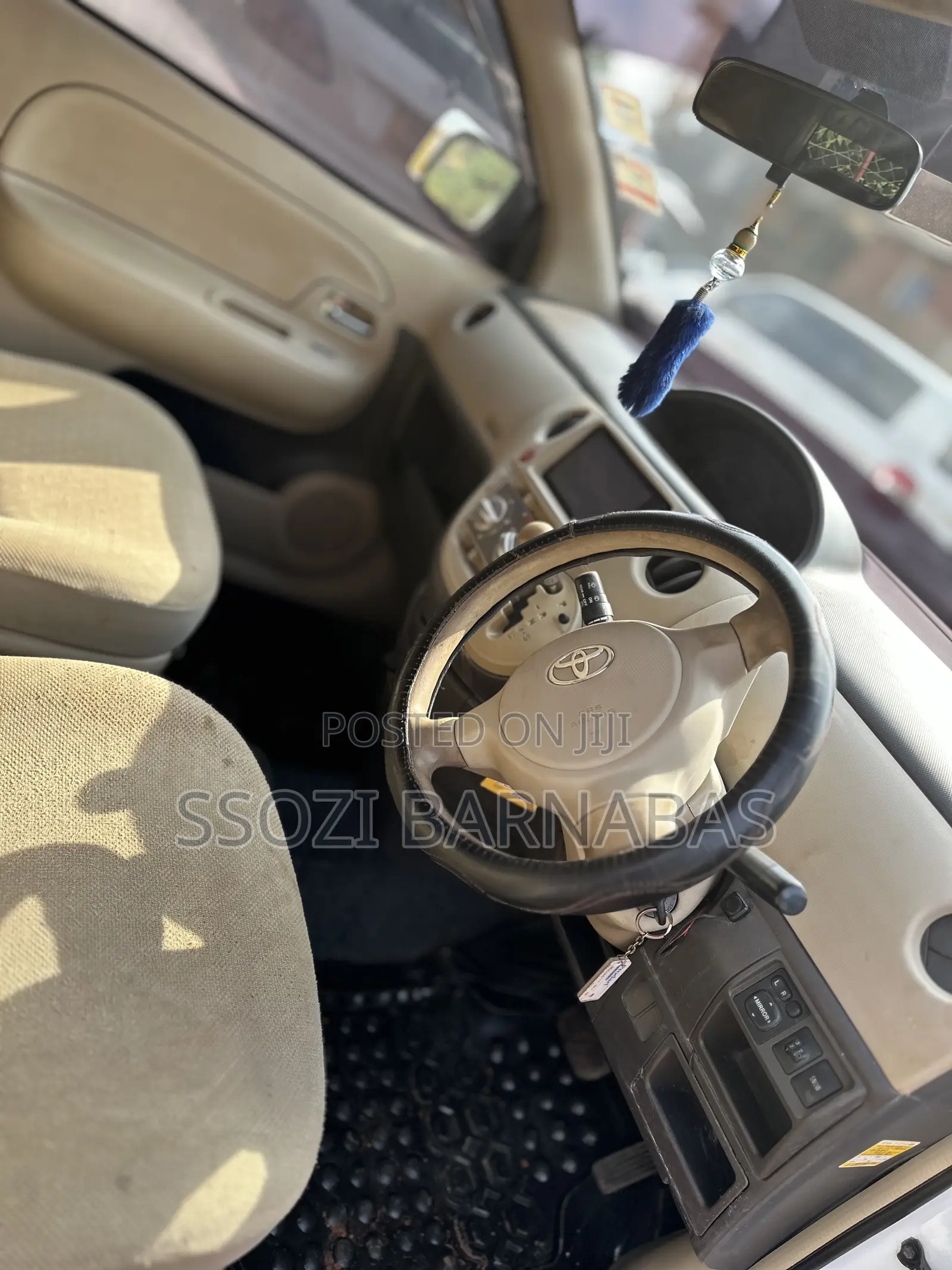 Toyota Sienta 2007 White