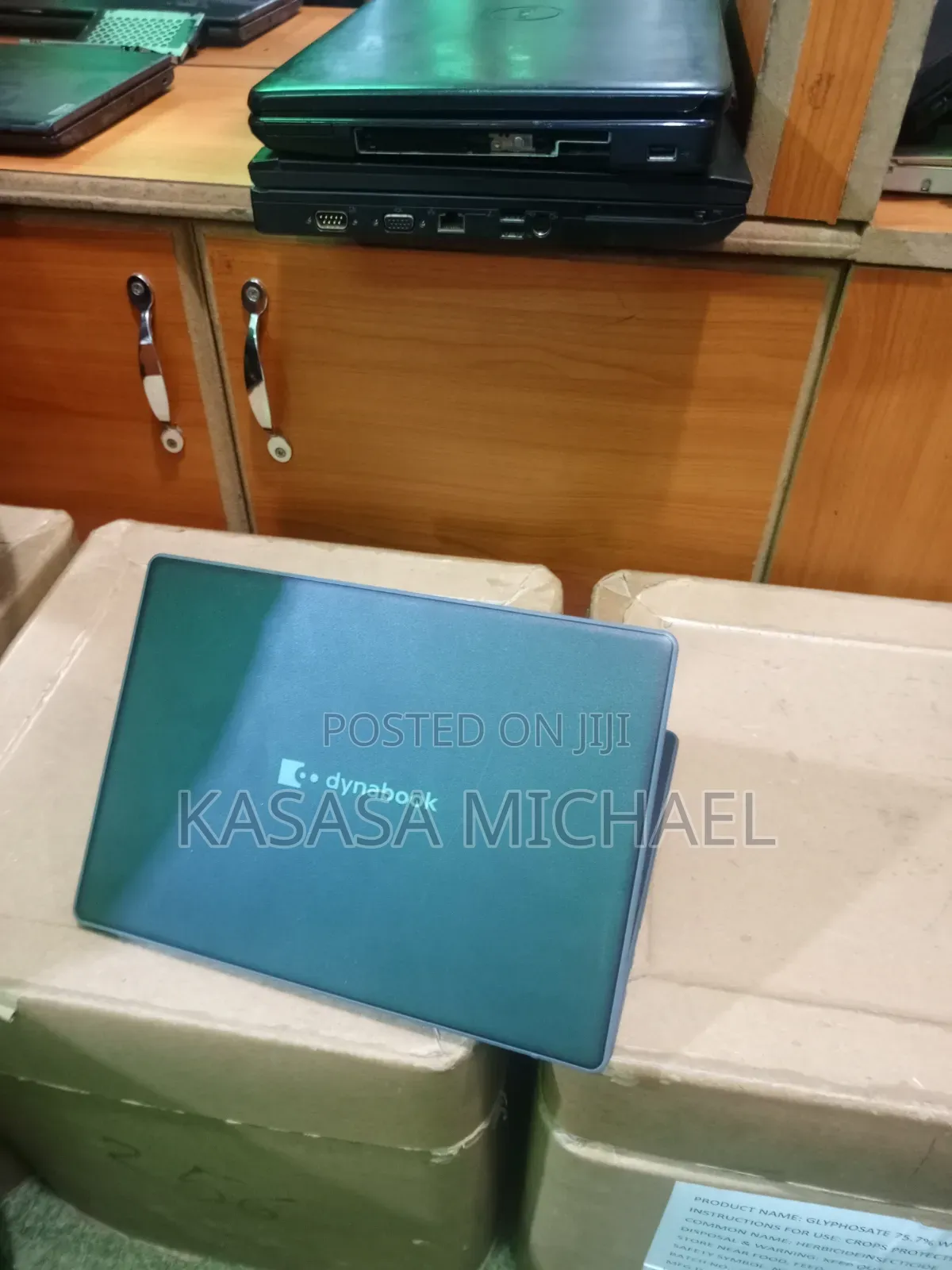 Laptop Toshiba dynaEdge DC-100 4GB Intel Celeron SSD 128GB