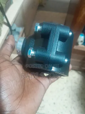 Cramp 2inch By 1/2 Inch , Half Inch