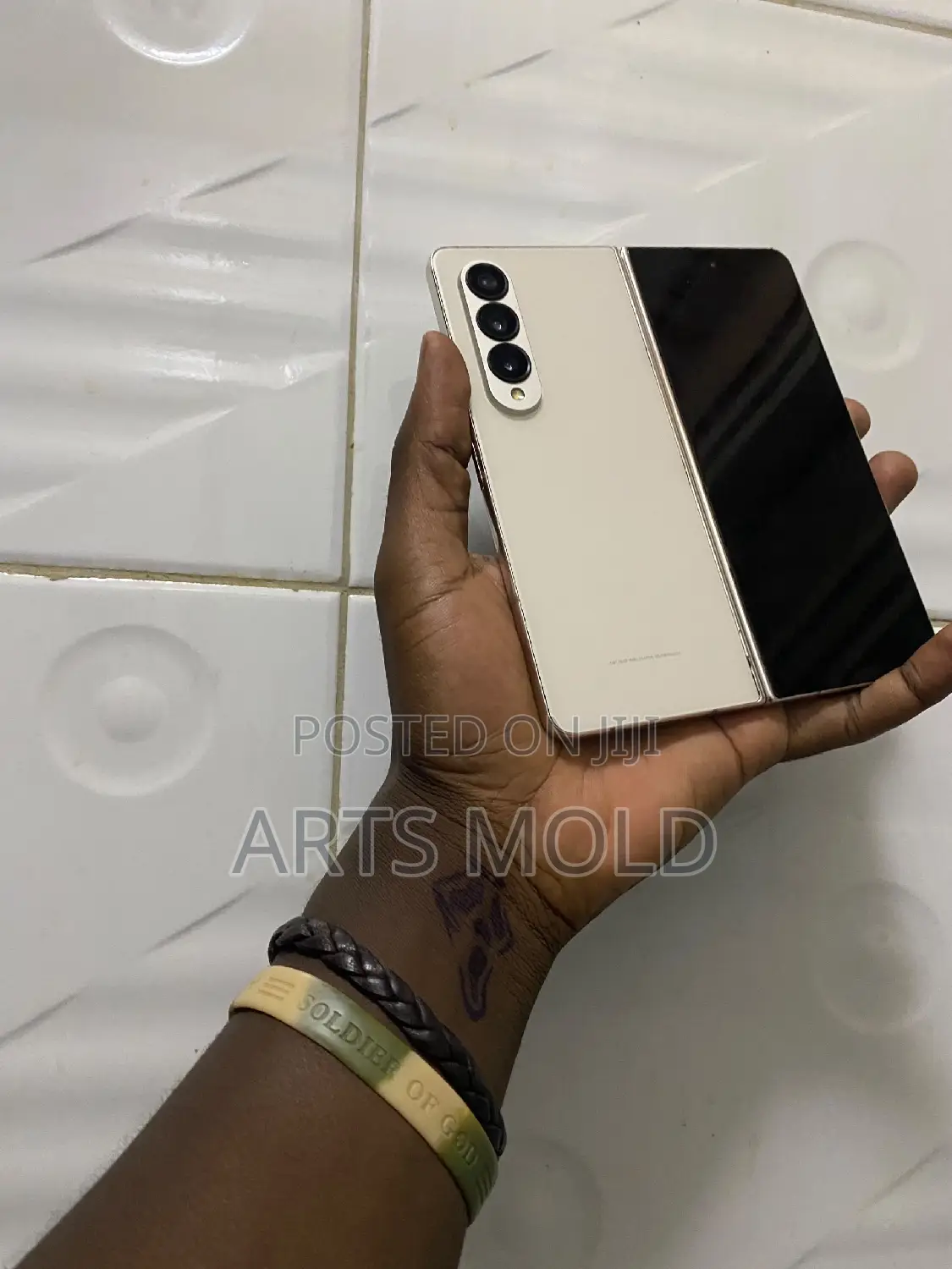 Samsung Galaxy Z Fold4 256 GB Gold