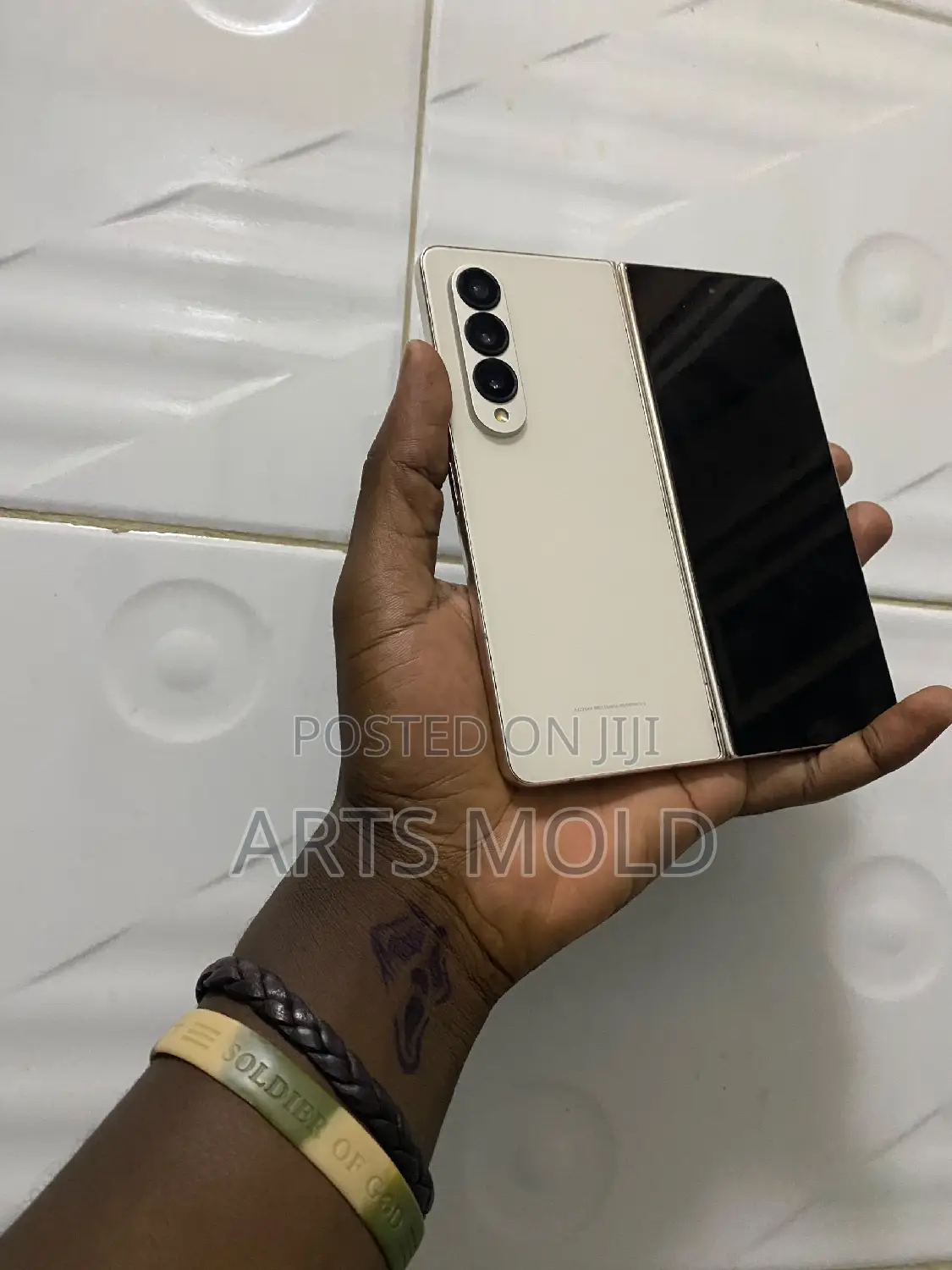 Samsung Galaxy Z Fold4 256 GB Gold