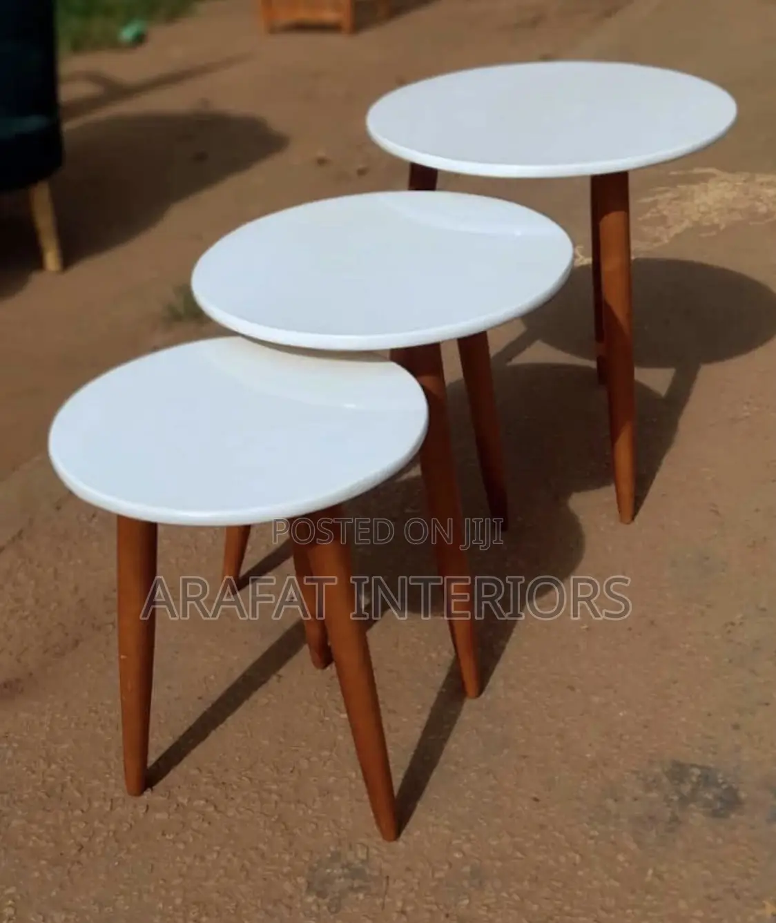 Set of 3 White Round Nesting Tables