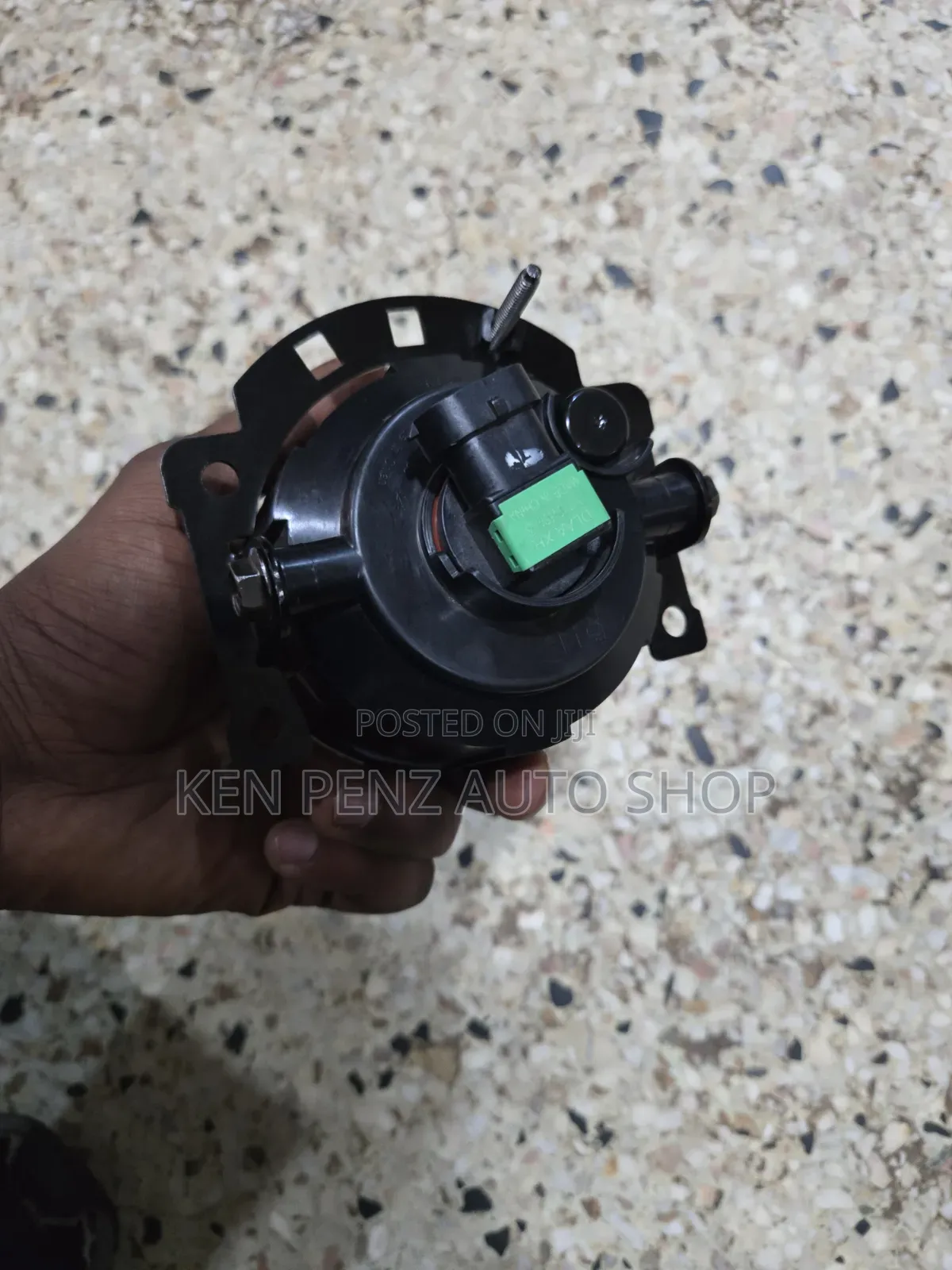 Mitsubishi Pajero Spot Foglights/ Spotlight