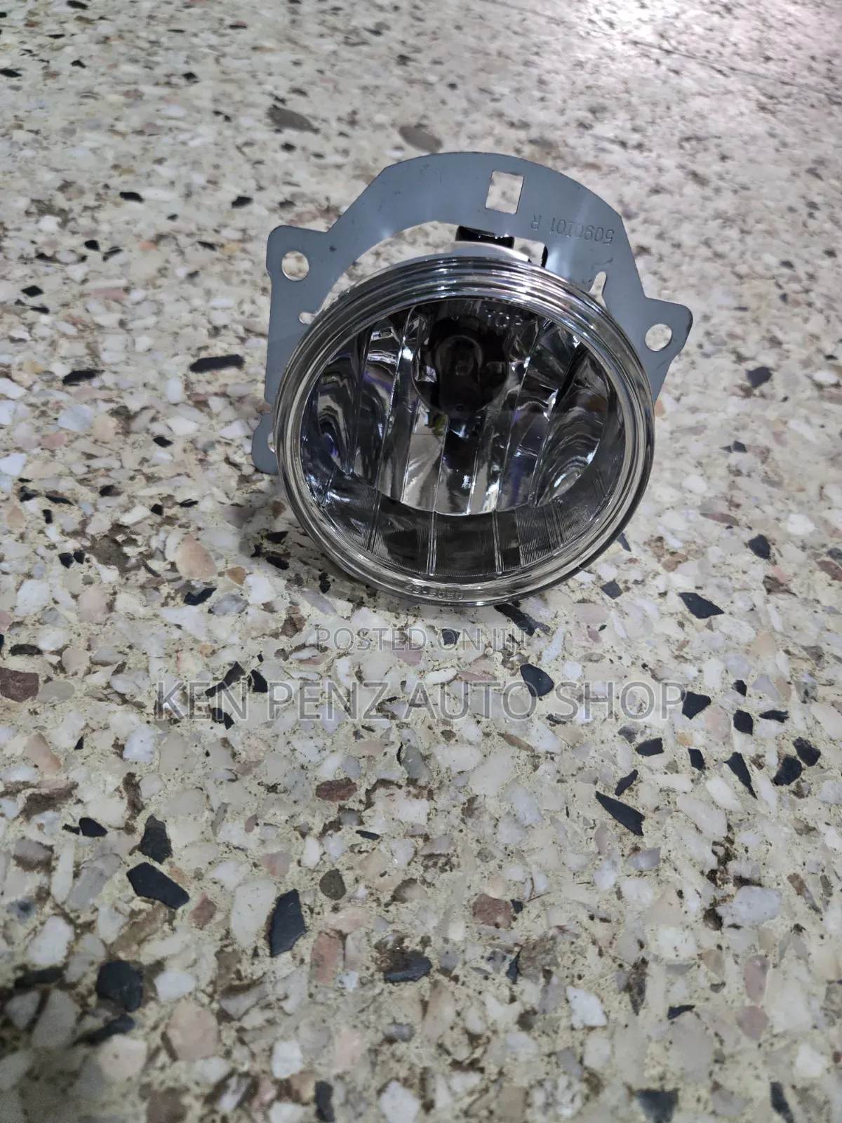 Mitsubishi L200 2018 - 2019 Foglights/ Spotlight