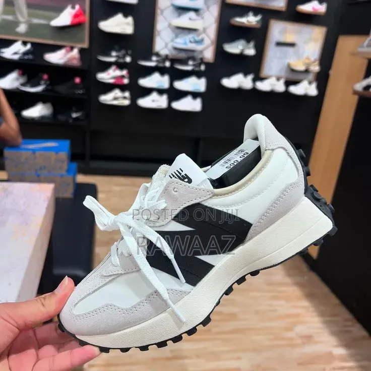 New Balance Sneakers 327
