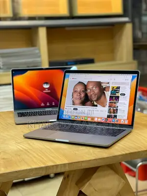 Laptop Apple MacBook Pro 2017 8GB Intel Core i5 SSD 256GB