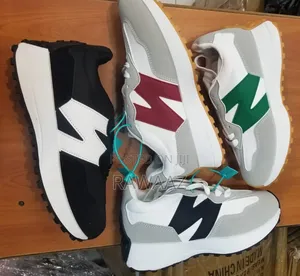 New Balance Sneakers 327