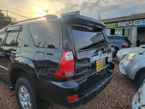 Toyota Hilux Surf 2009 Black