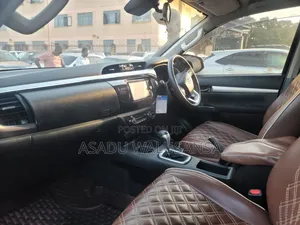 Toyota Hilux 2018 Black