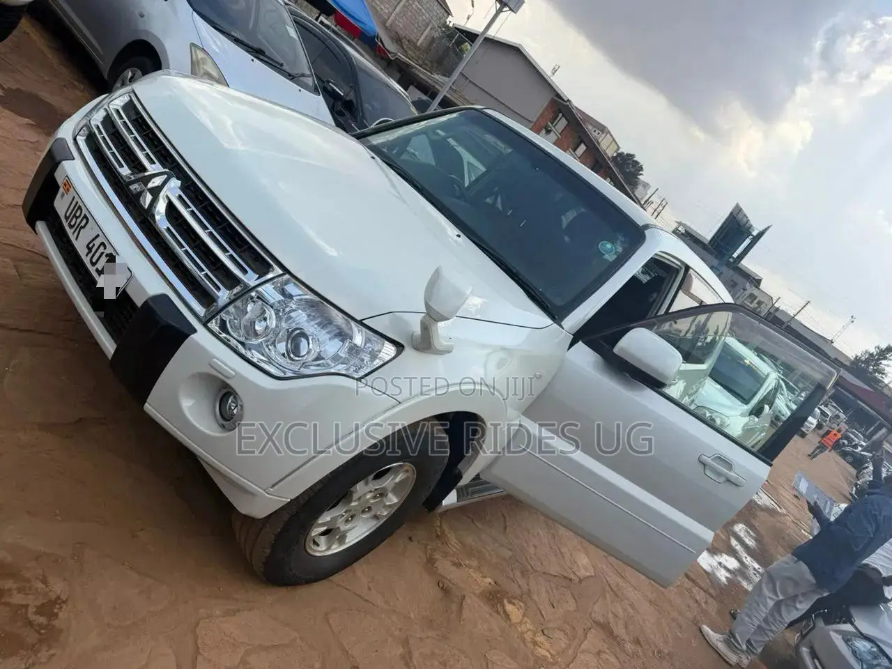 Mitsubishi Pajero 3.0 2011 White