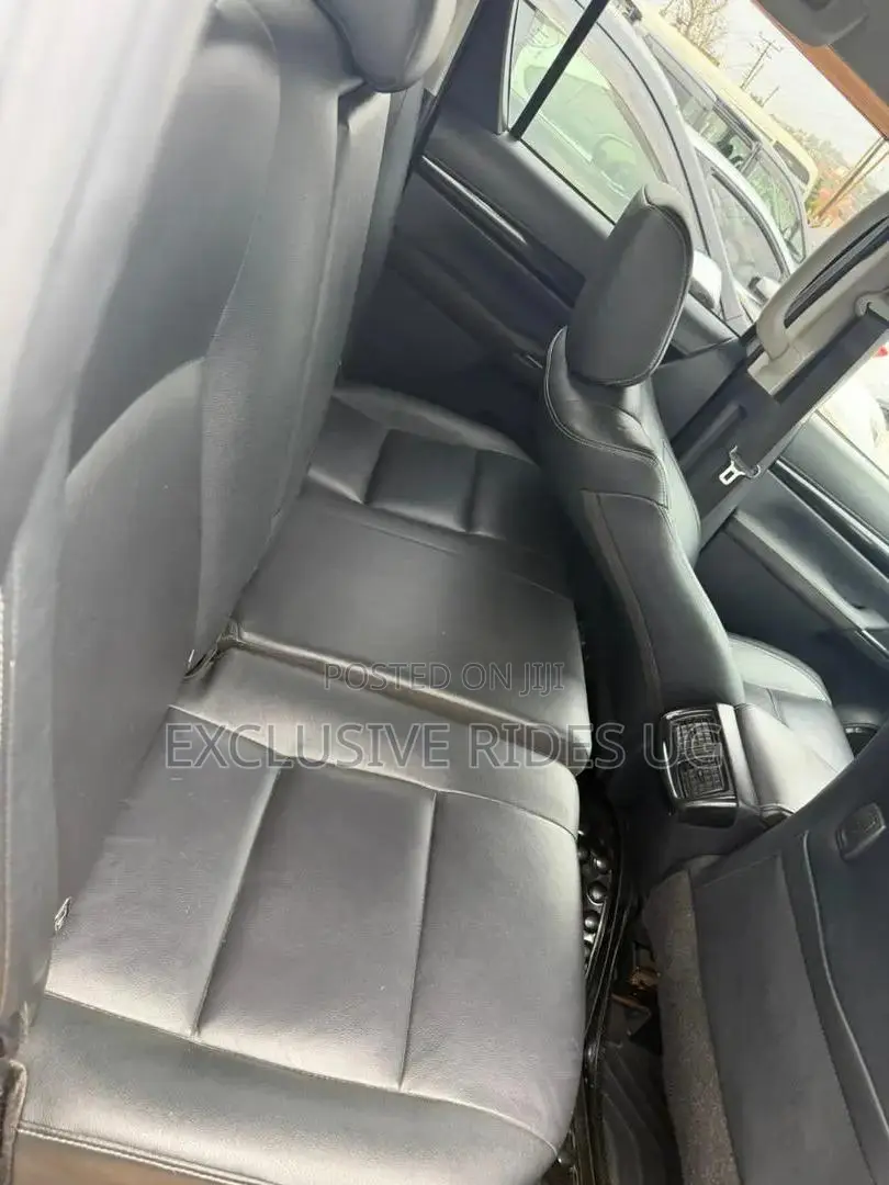 Toyota Hilux 2021 Silver